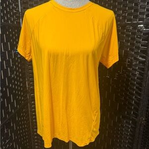 3/25🙂 Athleta goldenYellow women's workout Shirt Sz M